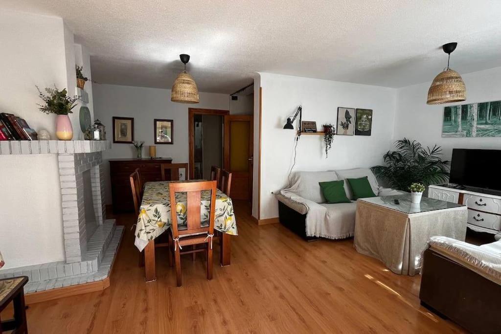Casa De 5 Habitaciones Hasta 9 Plazas, La Casilla En Durcal, Granada Esterno foto
